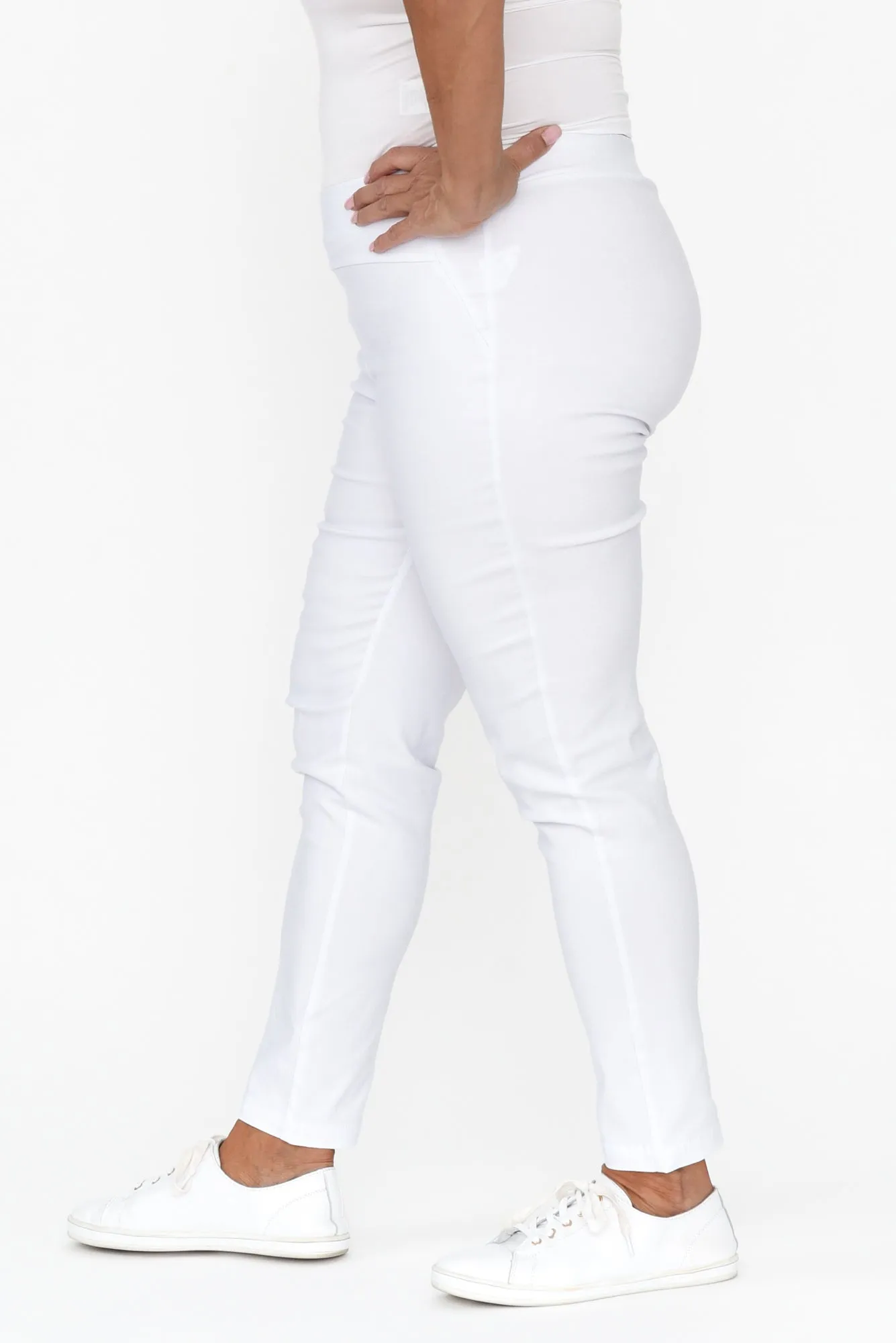 Olympia White Straight 7/8 Pants