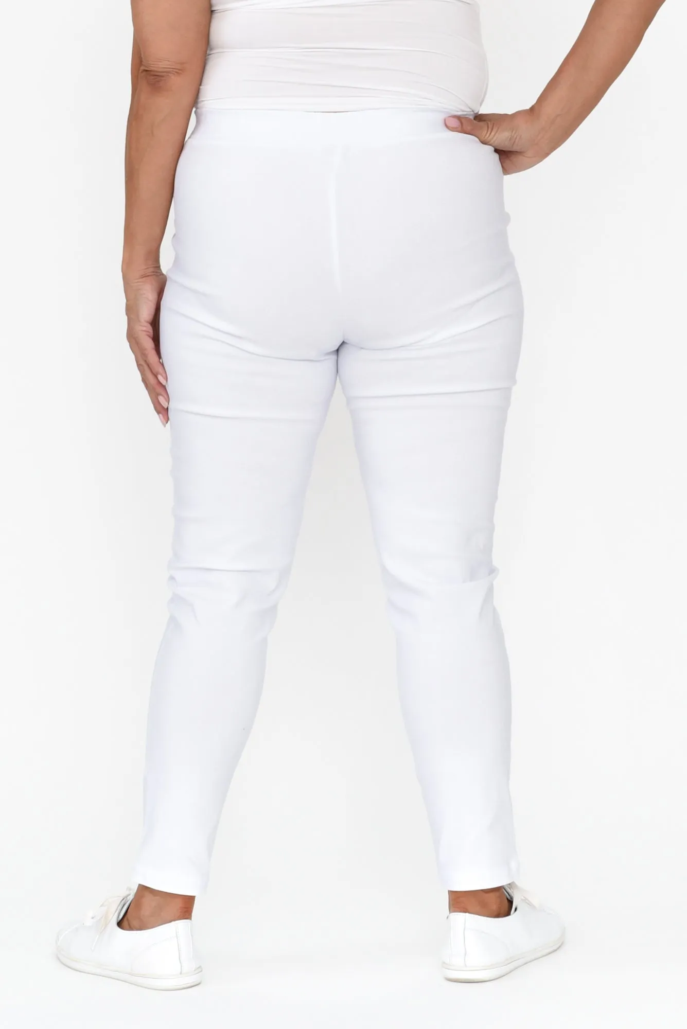 Olympia White Straight 7/8 Pants